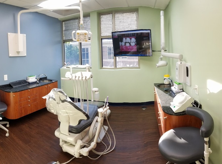 Dental treatment room